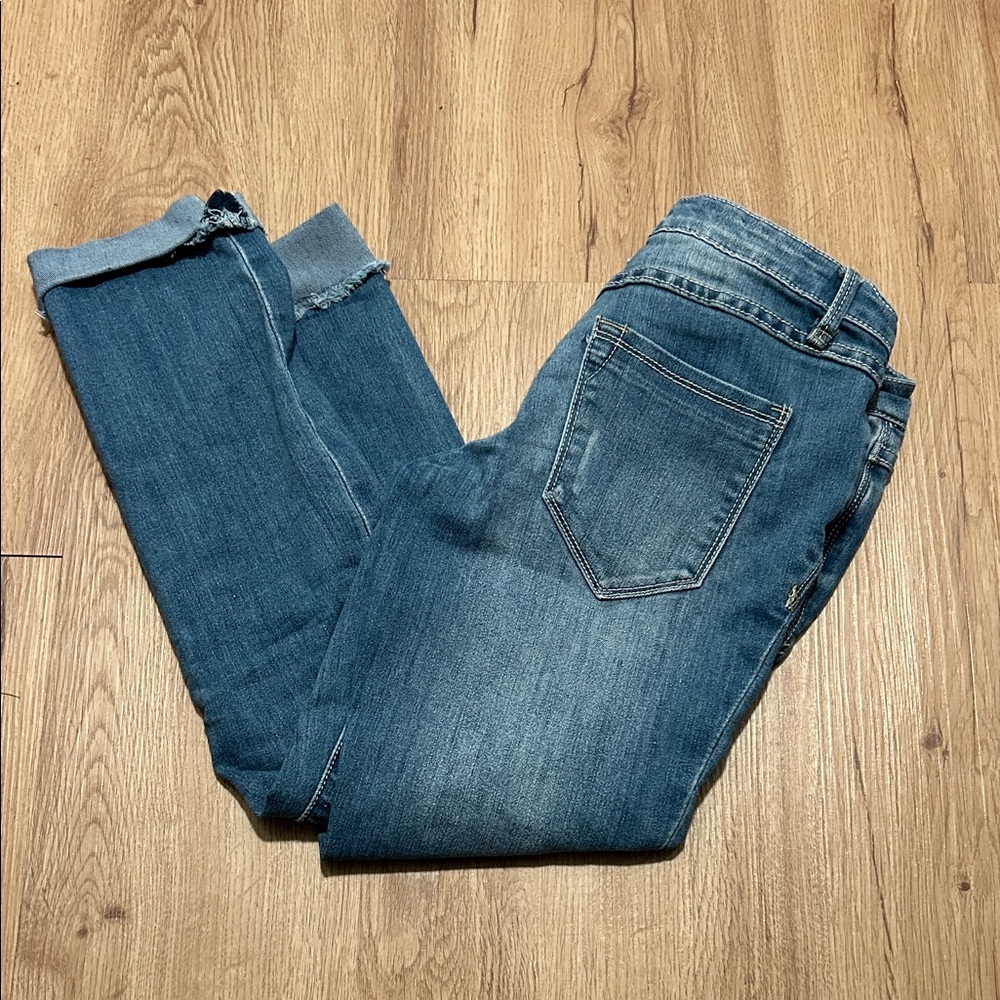 Women’s Forever 21 Size 25 cropped jeans
